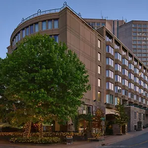 Courtyard By Marriott Downtown Hotel